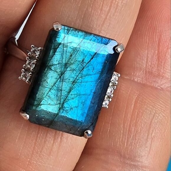 Natural Labradorite & CZ 925 Sterling Silver Ring - Picture 9 of 14